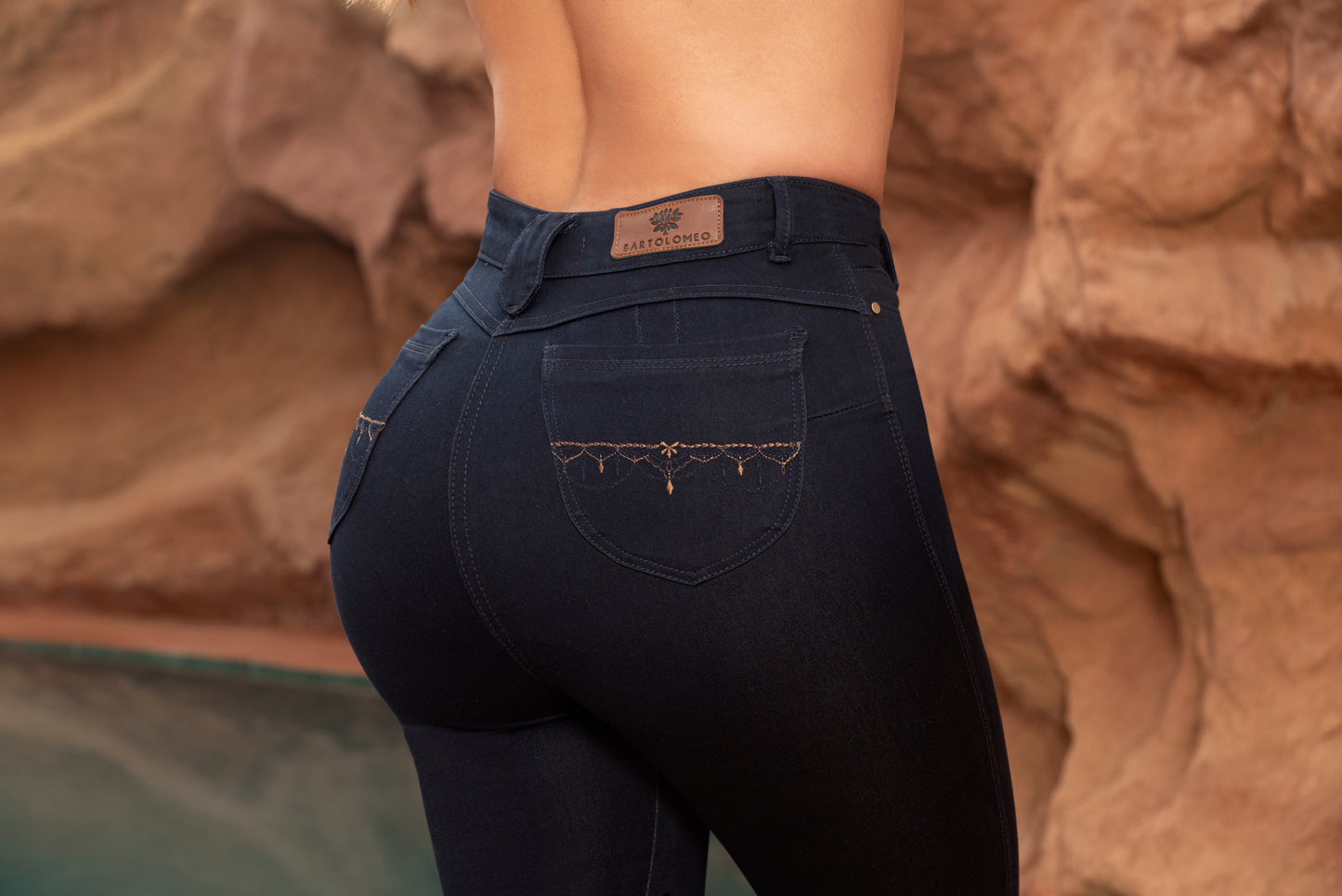 Jean Ochentero Piel Durazno Azul Noche Ref 1963