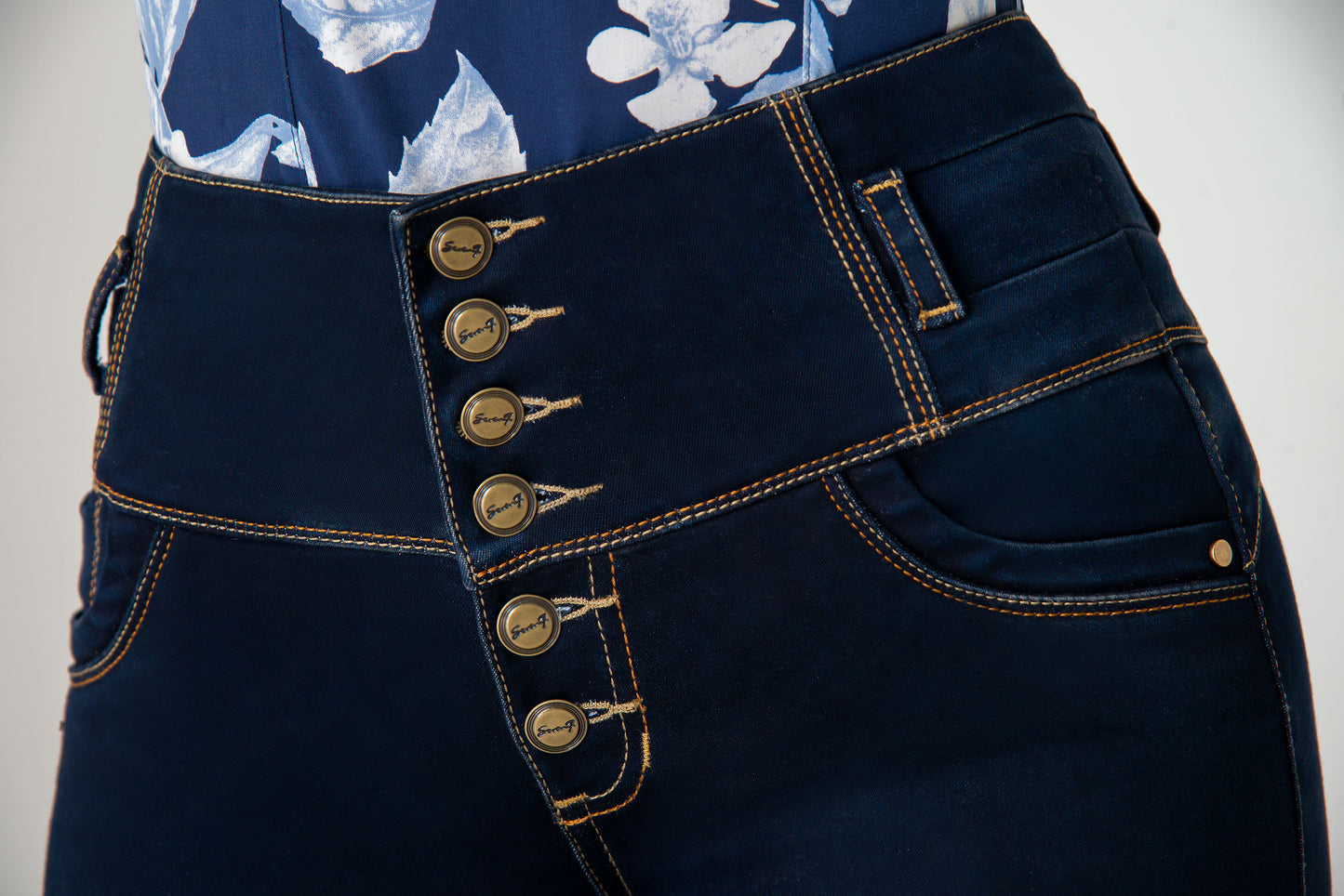 Jean Pretina Alta Con Faja - Bota Tubo Tobillero Ref 1365