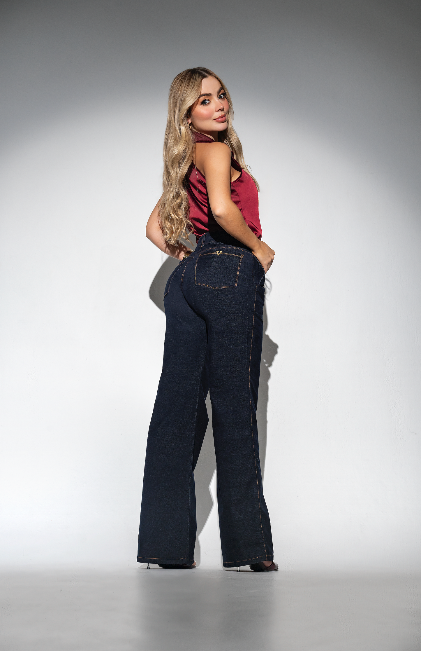 Pantalón Tiro Alto 1 Botón - Bota Palazzo  - Tela Efecto Gamuza Ref 1729