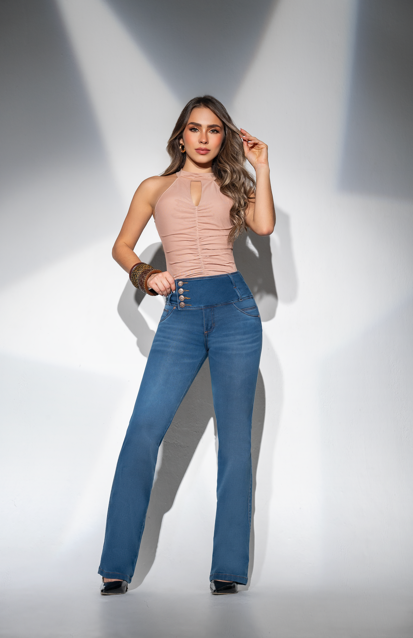 Jean Pretina Alta Control Abdomen - Bota Recta Ref 1752