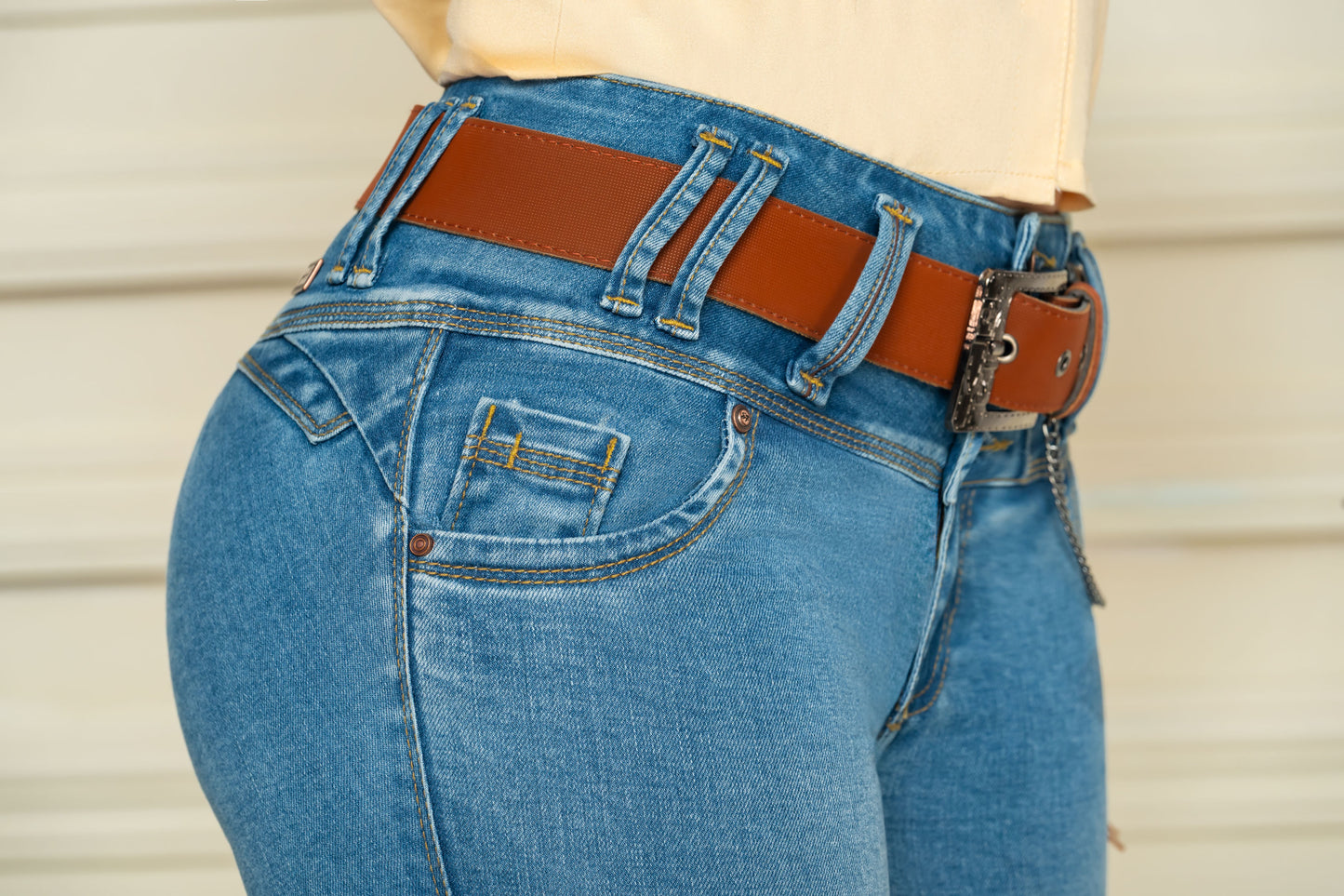 Jean Pretina Alta Control Abdomen - Bota Campana Ref 1868