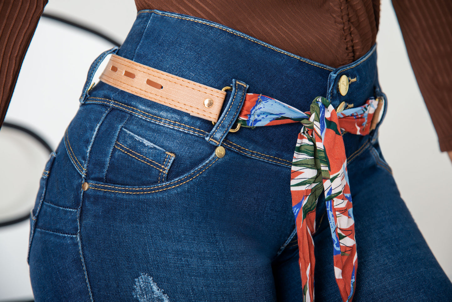 Jean Pretina Alta Control Abdomen - Bota Tubo Tobillero Ref 1350