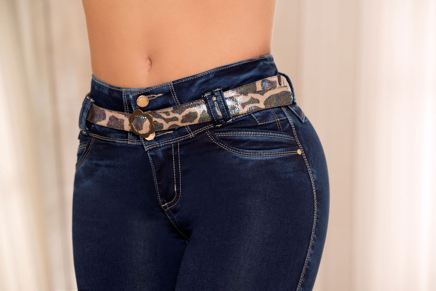 Jean Push Up Piel Durazno Bota Recta Ref 1931