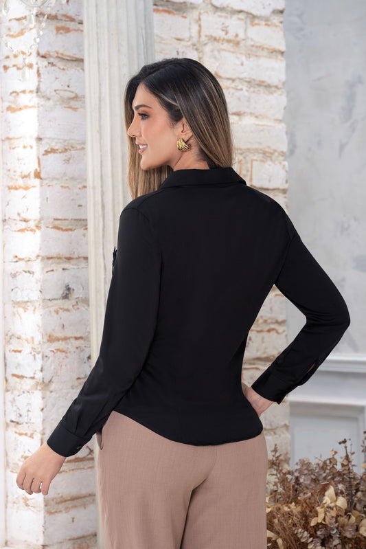 Blusa negra decoracion con flores algodón satin Ref Y-674