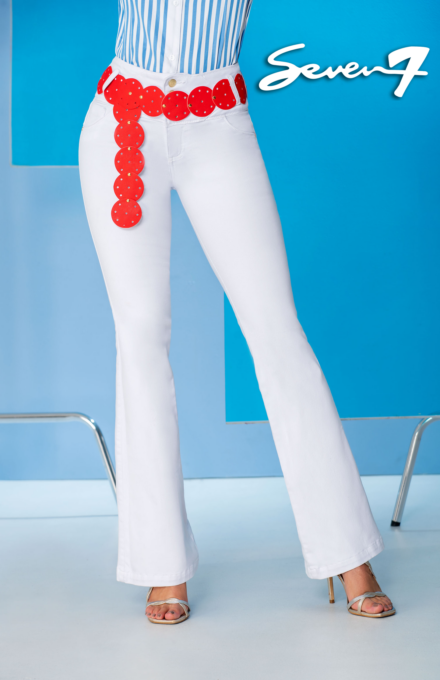 Jean Pretina Alta Control Abdomen - Bota Campana - Blanco Ref 1720