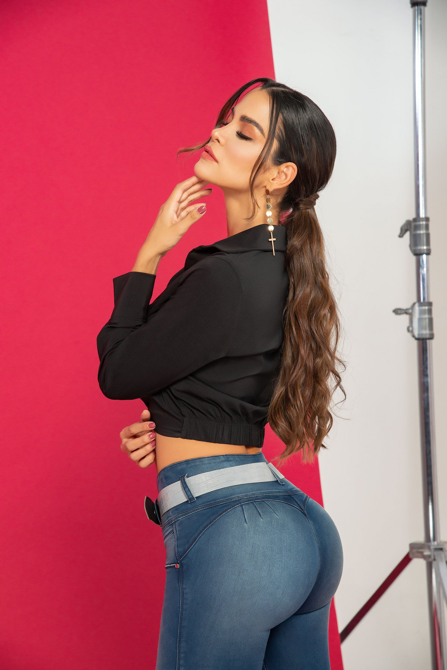 Jean Pretina Alta Control Abdomen - Bota Tubo Tobillero Con Detalle Ref 1304