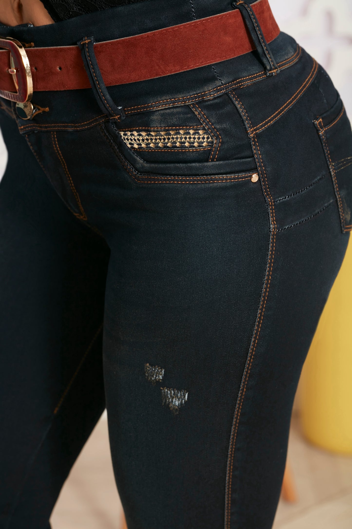 Control Abdomen-Piel De Durazno-Bota Recta Ref 1445